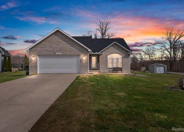 Property at 5188 Walkabout Ln, Swartz Creek, MI 48473, 3 beds, 2 baths