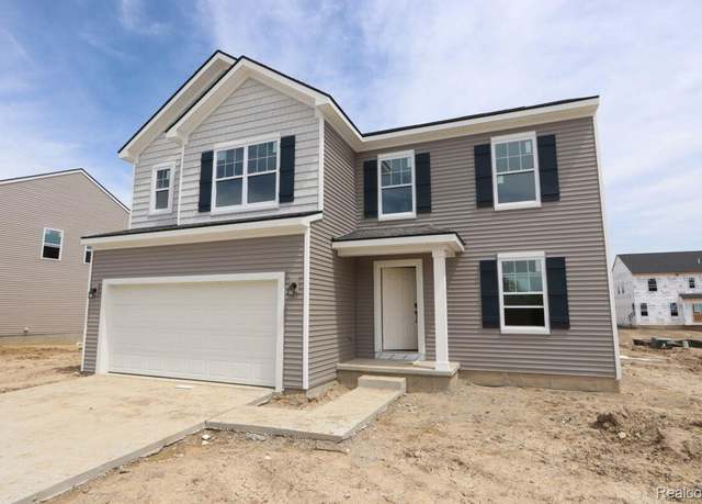 Property at 54724 Heron Cir, Chesterfield, MI 48047, 3 beds, 2.5 baths