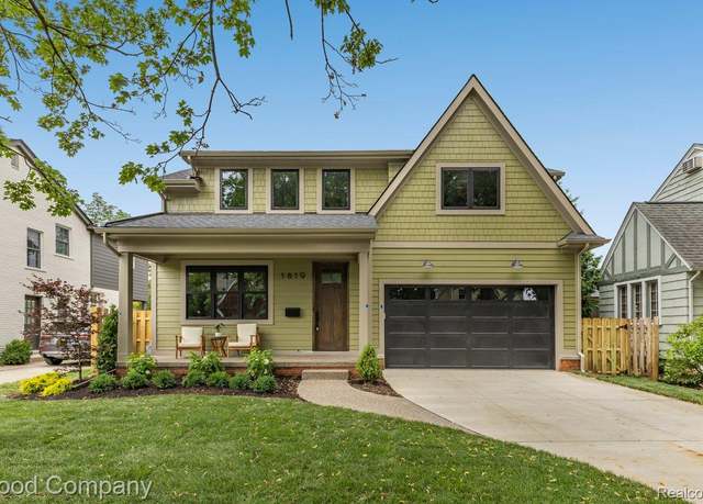 Property at 1819 W Houstonia Ave, Royal Oak, MI 48073, 5 beds, 4.5 baths