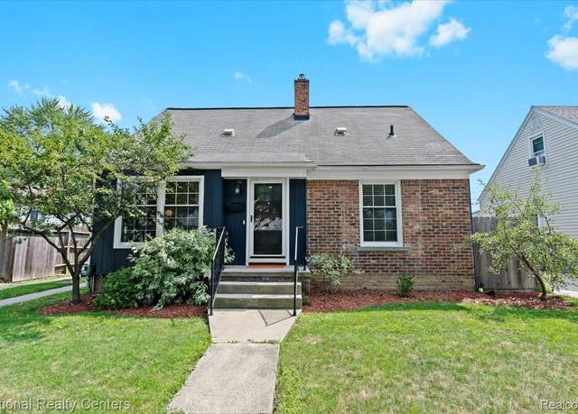 Property at 1800 Bacon Ave, Berkley, MI 48072, 3 beds, 2 baths