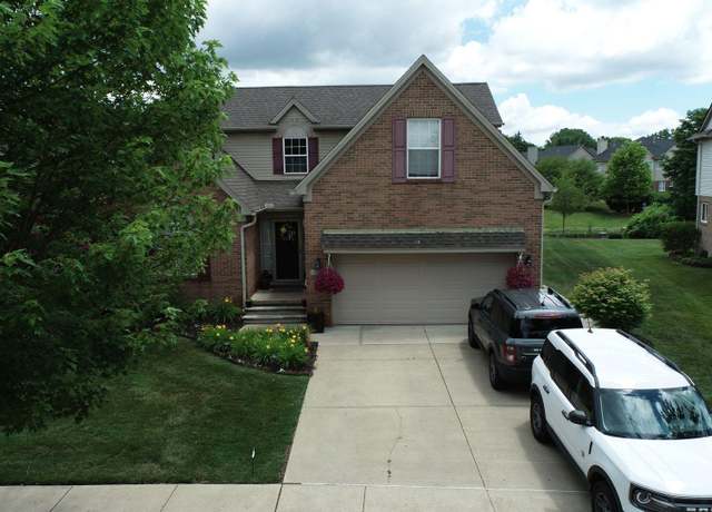 Property at 714 Autumn Ridge Dr, Westland, MI 48185, 3 beds, 2.5 baths