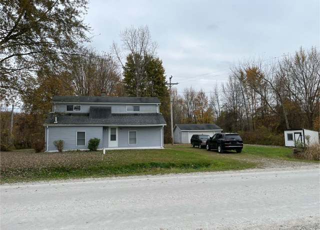 Property at 6801 Ravenswood Rd, Kimball, MI 48074, 3 beds, 1 bath
