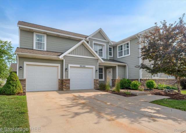 Property at 3040 Hamlet Cir, East Lansing, MI 48823, 3 beds, 2.5 baths