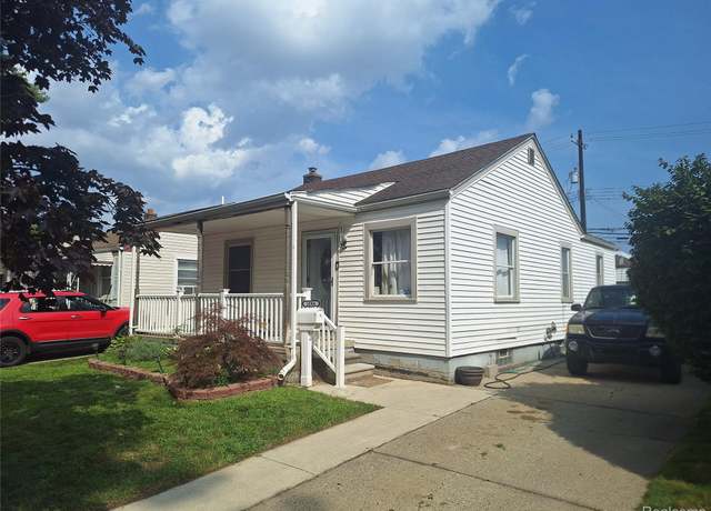 Property at 18906 Henry St, Melvindale, MI 48122, 3 beds, 1.5 baths