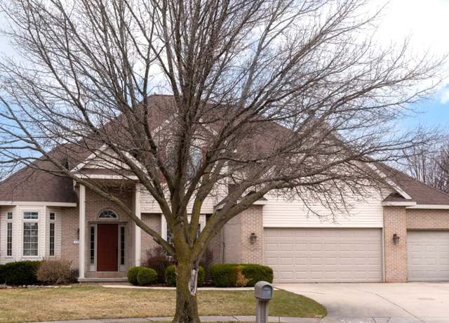 Property at 1527 Somerset Ct, Mount Pleasant, MI 48858, 4 beds, 2.5 baths