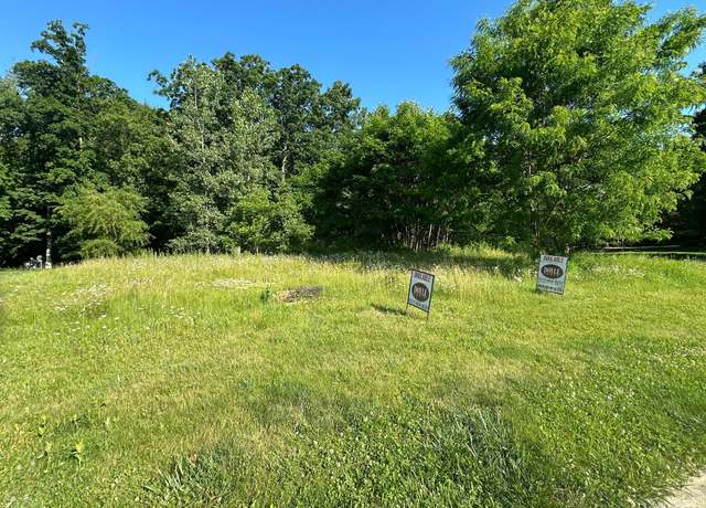 Property at 62 Donegal Ct, Fenton, MI 48430