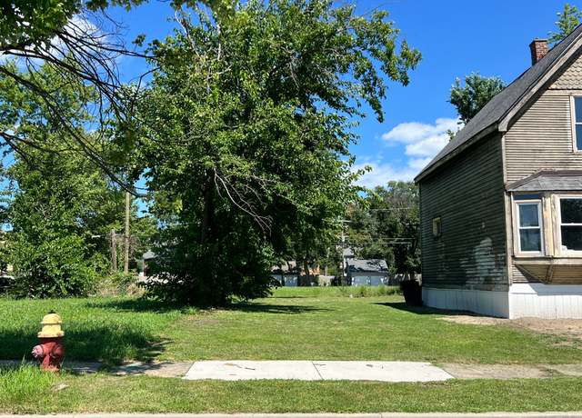 Property at 2496 Parker St, Detroit, MI 48214, 1 bath