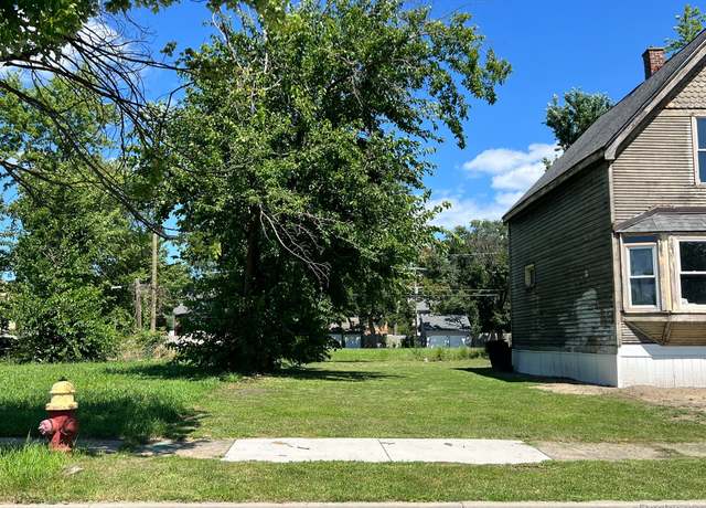 Property at 2496 Parker St, Detroit, MI 48214, 1 bath