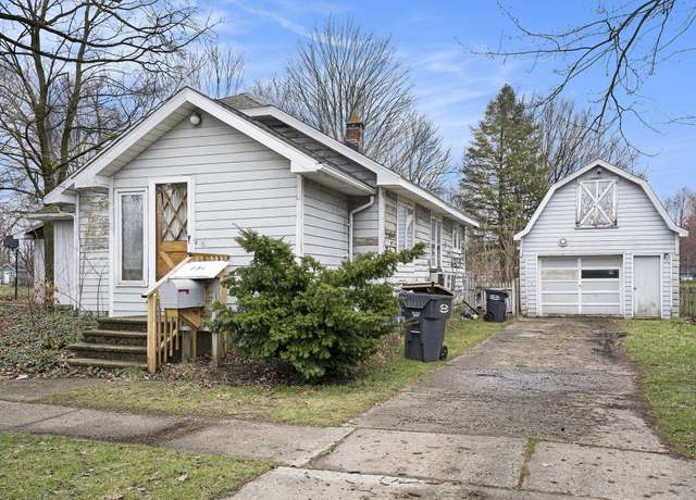 Property at 234 E Hammond St, Otsego, MI 49078, 2 beds, 1 bath
