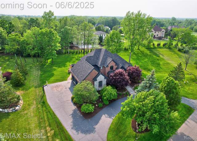 Property at 8320 Misty Mdws, Grand Blanc, MI 48439, 4 beds, 5 baths