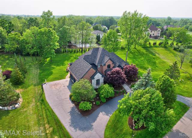 Property at 8320 Misty Mdws, Grand Blanc, MI 48439, 4 beds, 5 baths