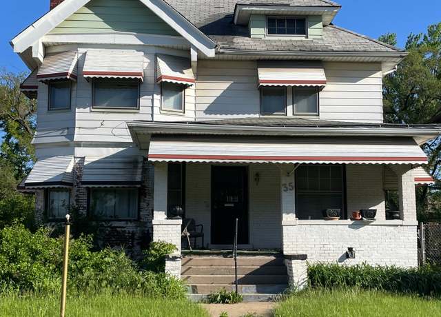 Property at 35 Connecticut St, Highland Park, MI 48203, 4 beds, 1.5 baths