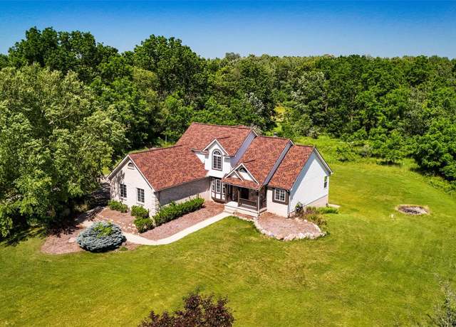 Property at 1242 Meadowbrook Ct, Oxford, MI 48371, 4 beds, 3.5 baths