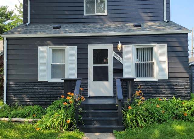 Property at 19531 Parkside St, St Clair Shores, MI 48080, 3 beds, 1 bath