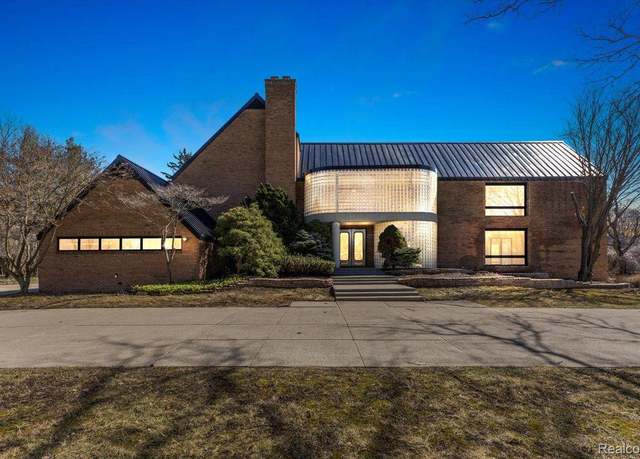 Property at 1919 Orchard Lane Ln, Bloomfield Hills, MI 48301, 5 beds, 6.5 baths