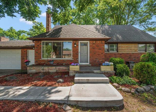 Property at 42350 Bobjean St, Sterling Heights, MI 48314, 4 beds, 1 bath
