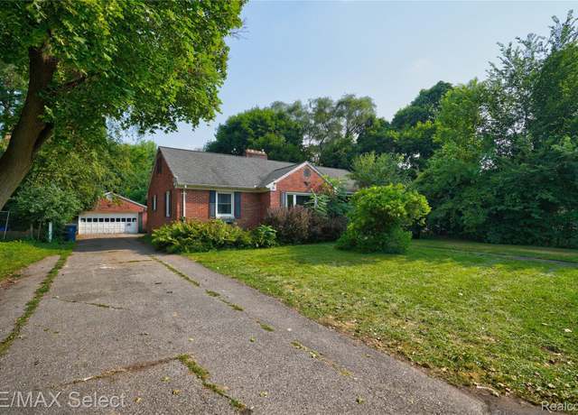 Property at 1941 Miller Rd, Flint, MI 48503, 2 beds, 3 baths