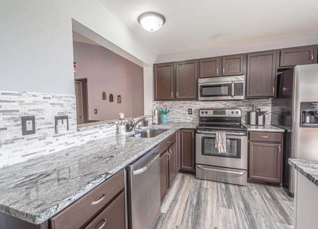 Property at 51857 Adler Park dr Dr E, Chesterfield Township, MI 48051, 2 beds, 2 baths