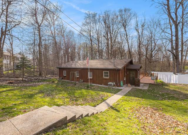 Property at 6760 Paradise Park Dr, Saranac, MI 48881, 4 beds, 2 baths