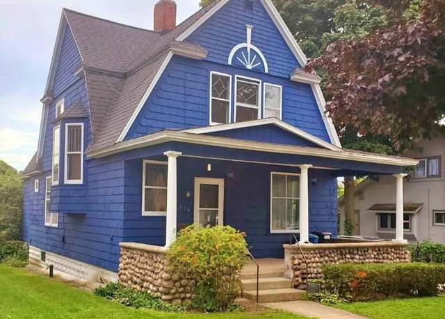 Property at 218 E Harris St, Cadillac, MI 49601, 4 beds, 2 baths