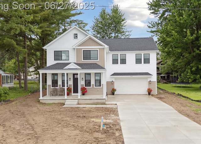 Property at 5264 Cooley Lake Road Rd, Waterford, MI 48327, 4 beds, 2.5 baths
