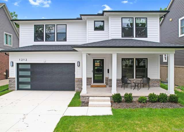 Property at 1212 Royal Ave, Royal Oak, MI 48073, 4 beds, 4.5 baths