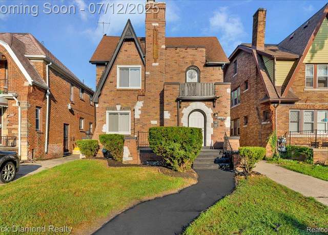 Property at 17187 Northlawn St, Detroit, MI 48221, 6 beds, 2 baths