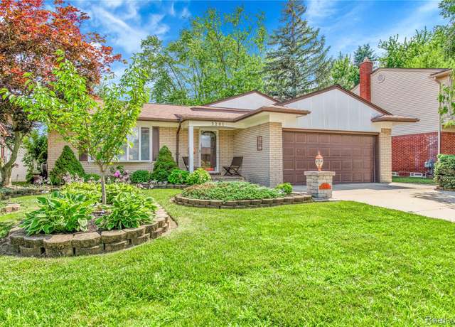 Property at 3281 Brookshire St, Trenton, MI 48183, 4 beds, 2.5 baths