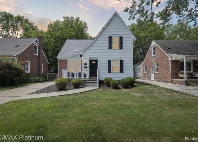 Property at 2931 N Vermont Ave, Royal Oak, MI 48073, 3 beds, 2 baths