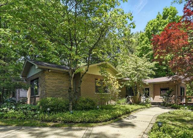 Property at 1630 S 3rd St, Niles, MI 49120, 4 beds, 3 baths