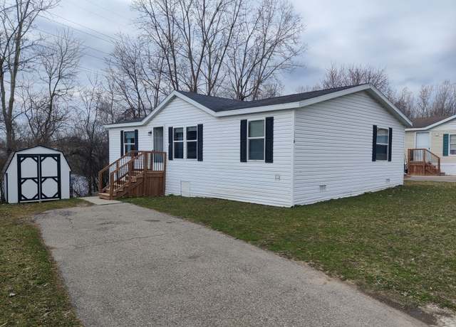 Property at 1218 Galloway Cir, Pontiac, MI 48340, 3 beds, 2 baths
