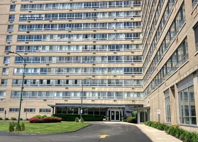 Property at 8900 E Jefferson Ave Unit 908 909, Detroit, MI 48214, 1 bed, 2 baths