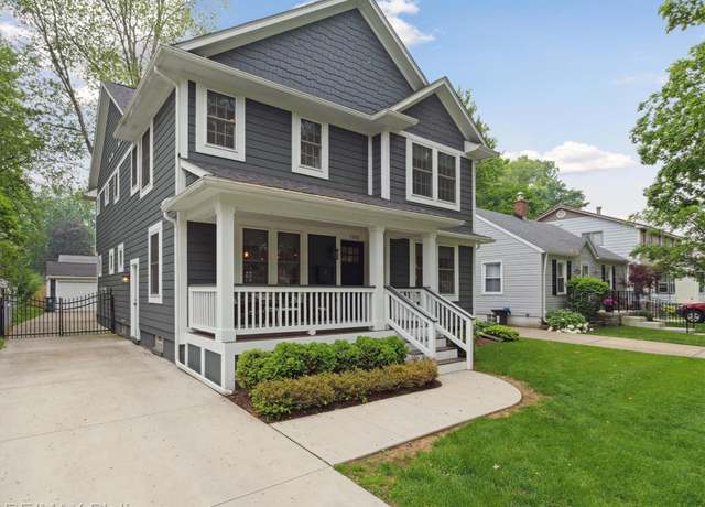 Property at 1032 Ferris Ave, Royal Oak, MI 48067, 4 beds, 3 baths