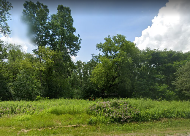 Property at 1960 E North Territorial Rd, Whitmore Lake, MI 48189