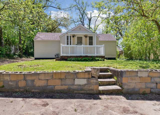 Property at 417 Garfield Ave, Kalamazoo, MI 49001, 2 beds, 1 bath