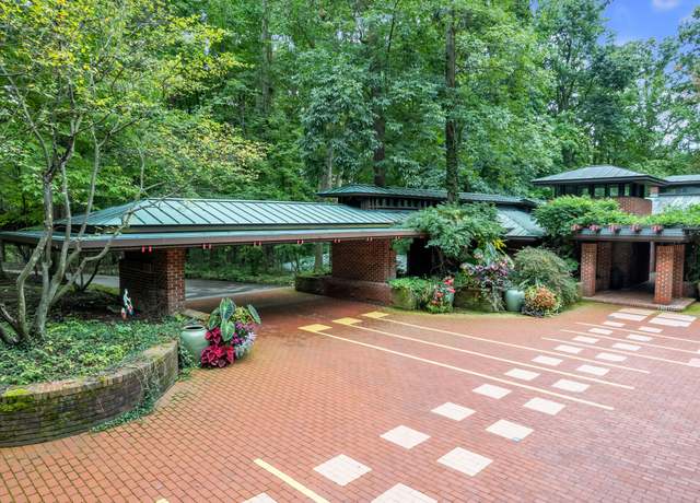 Property at 5140 Turtle Point Dr, Ann Arbor, MI 48105, 12 beds, 12 baths