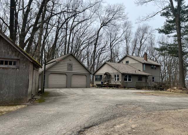 Property at 9417 Mabley Hill Rd, Fenton, MI 48430, 3 beds, 3 baths