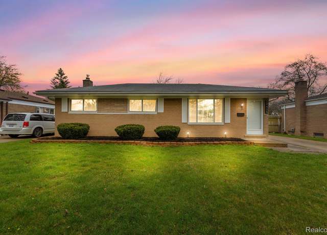 Property at 32438 Wareham Dr, Warren, MI 48092, 3 beds, 1.5 baths