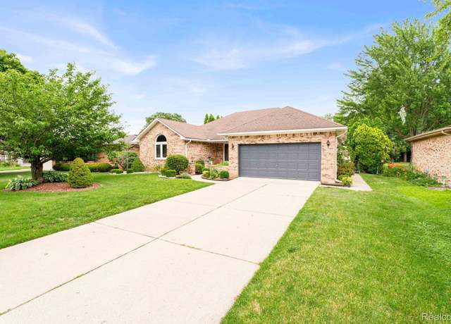 Property at 37452 Dundee St, Sterling Heights, MI 48310, 3 beds, 2.5 baths