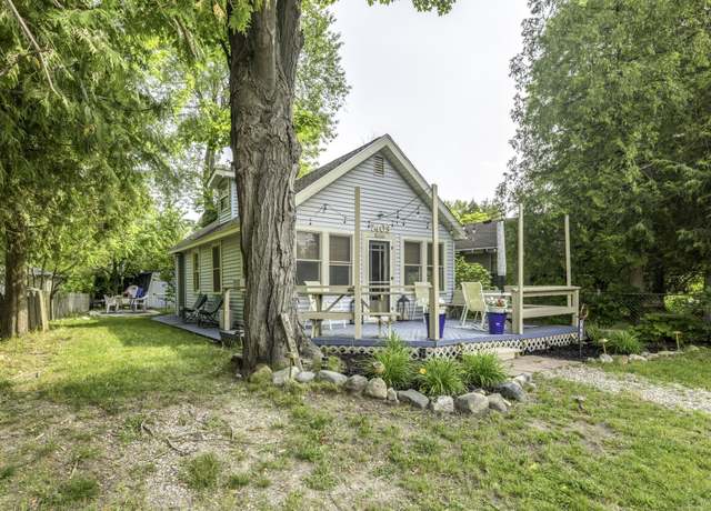 Property at 7403 Woodside Rd, Worth Township, MI 48450, 2 beds, 1 bath