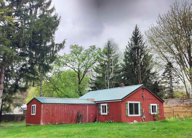 Property at 2863 Beach Rd, Port Huron Charter Township, MI 48060, 3 beds, 1 bath