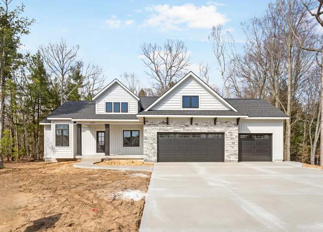Property at 13085 Boulderway Trl, Grand Haven, MI 49417, 4 beds, 2.5 baths
