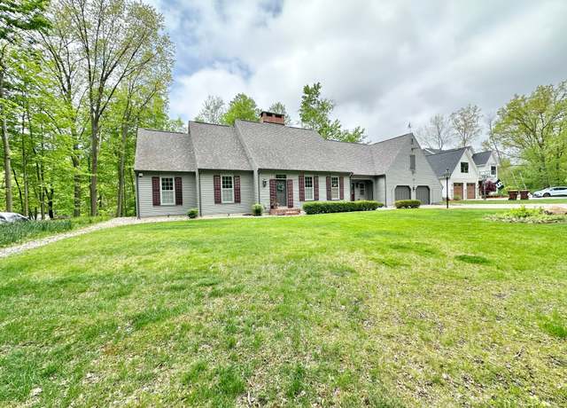 Property at 4909 Barnstable Ln, Lansing, MI 48906, 4 beds, 3 baths
