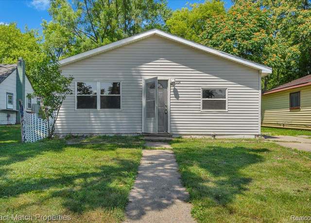 Property at 104 W Mansfield Ave, Pontiac, MI 48340, 3 beds, 1 bath