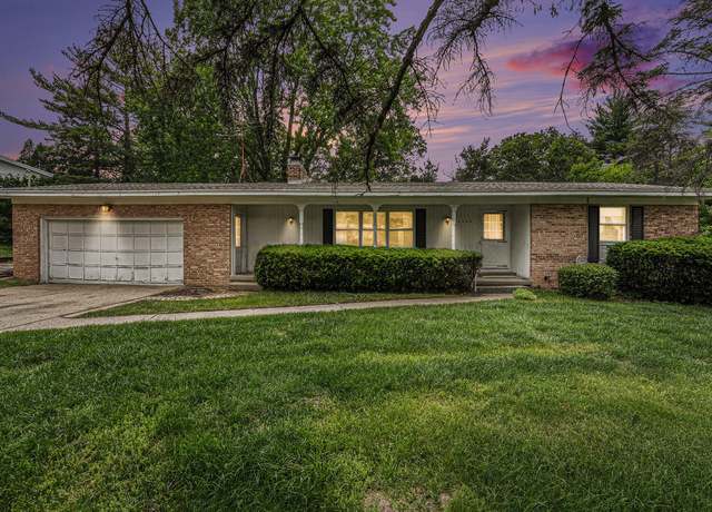 Property at 2685 Rockhill Dr NE, Grand Rapids, MI 49525, 3 beds, 3 baths
