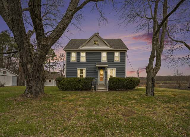 Property at 5233 124th Ave, Fennville, MI 49408, 4 beds, 3 baths