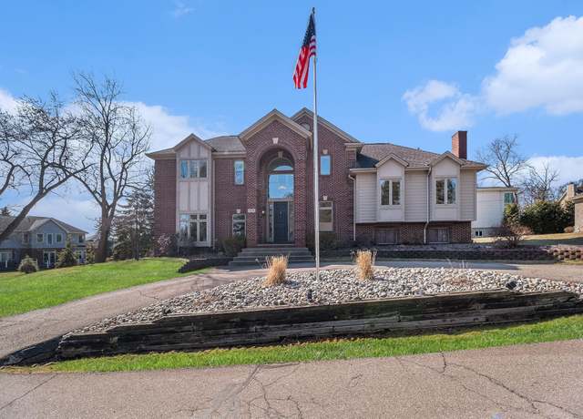 Property at 3878 Sunset Blvd, Orchard Lake, MI 48324, 4 beds, 3.5 baths