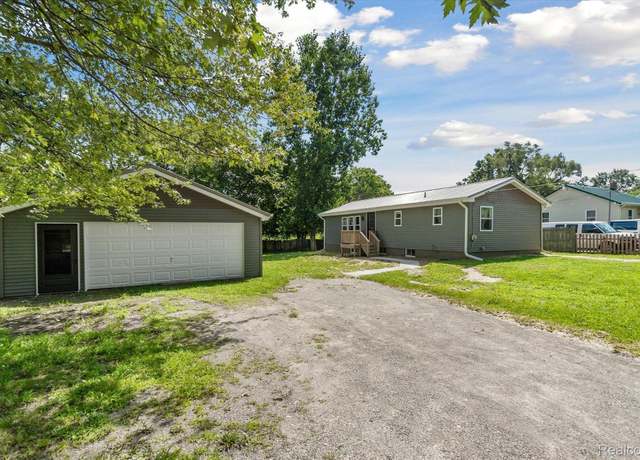 Property at 8214 Rockwood Ave, Mt Morris, MI 48458, 3 beds, 1 bath