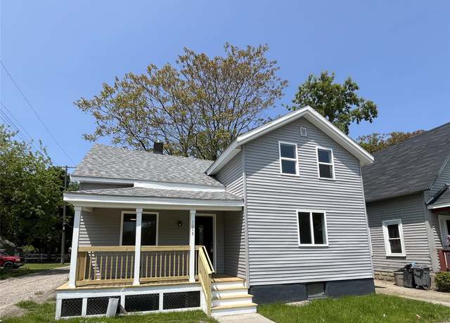 Property at 1015 9th St, Port Huron, MI 48060, 3 beds, 2 baths