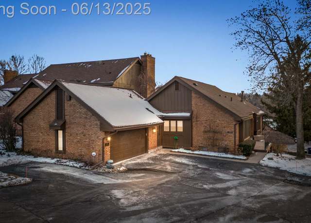 Property at 1869 Chipping Way, Bloomfield Hills, MI 48302, 4 beds, 3 baths